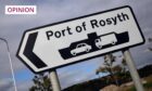 Photo shows sign pointing to the Port of Rosyth.