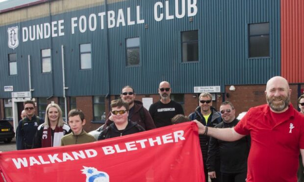 the Walk and Talk group took part in a similar walk between Dundee and Gayfield last year.