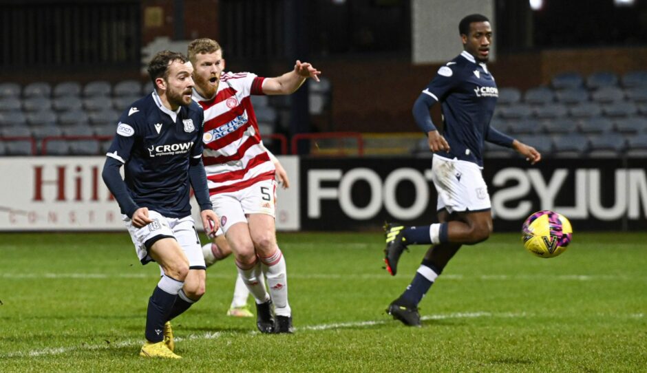 McMullan wins the game for Dundee