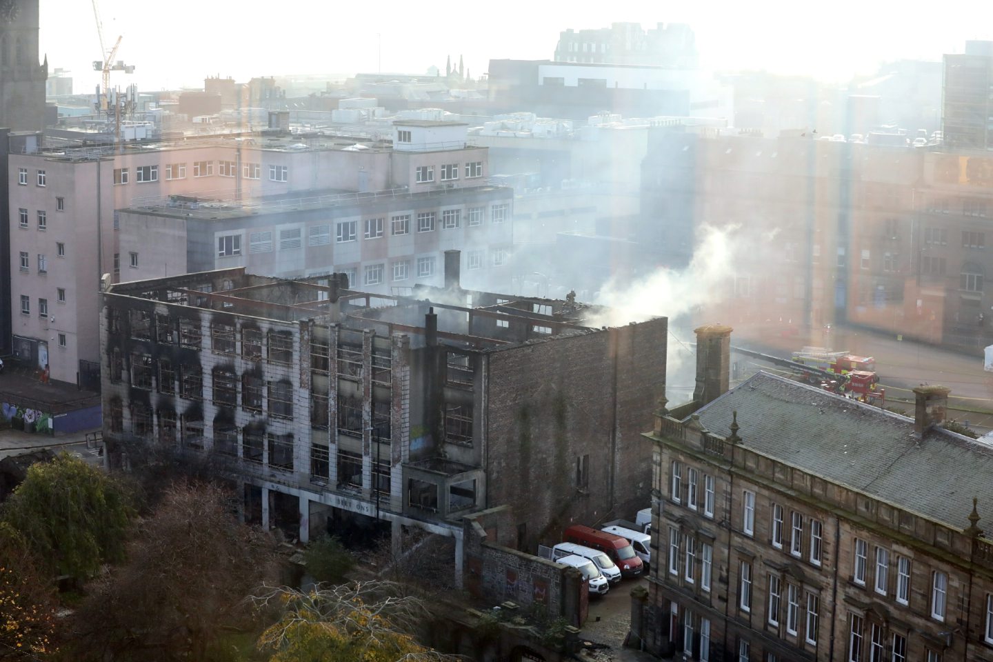 'Devastated' Dundee locals react to Robertson's furniture fire