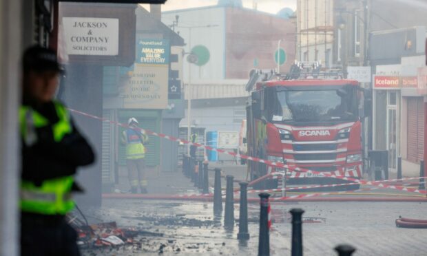 Leven High Street was closed for several hours following the blaze at the Poundstretcher. Image: Kenny Smith/DC Thomson.