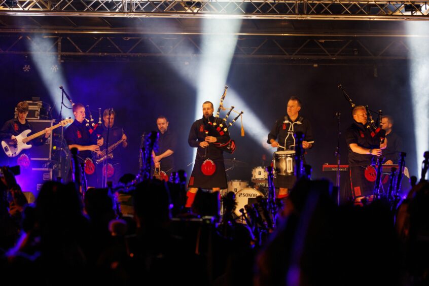 The Red Hot Chilli Pipers rocking the stage. Image: Kenny Smith/ DC Thomson