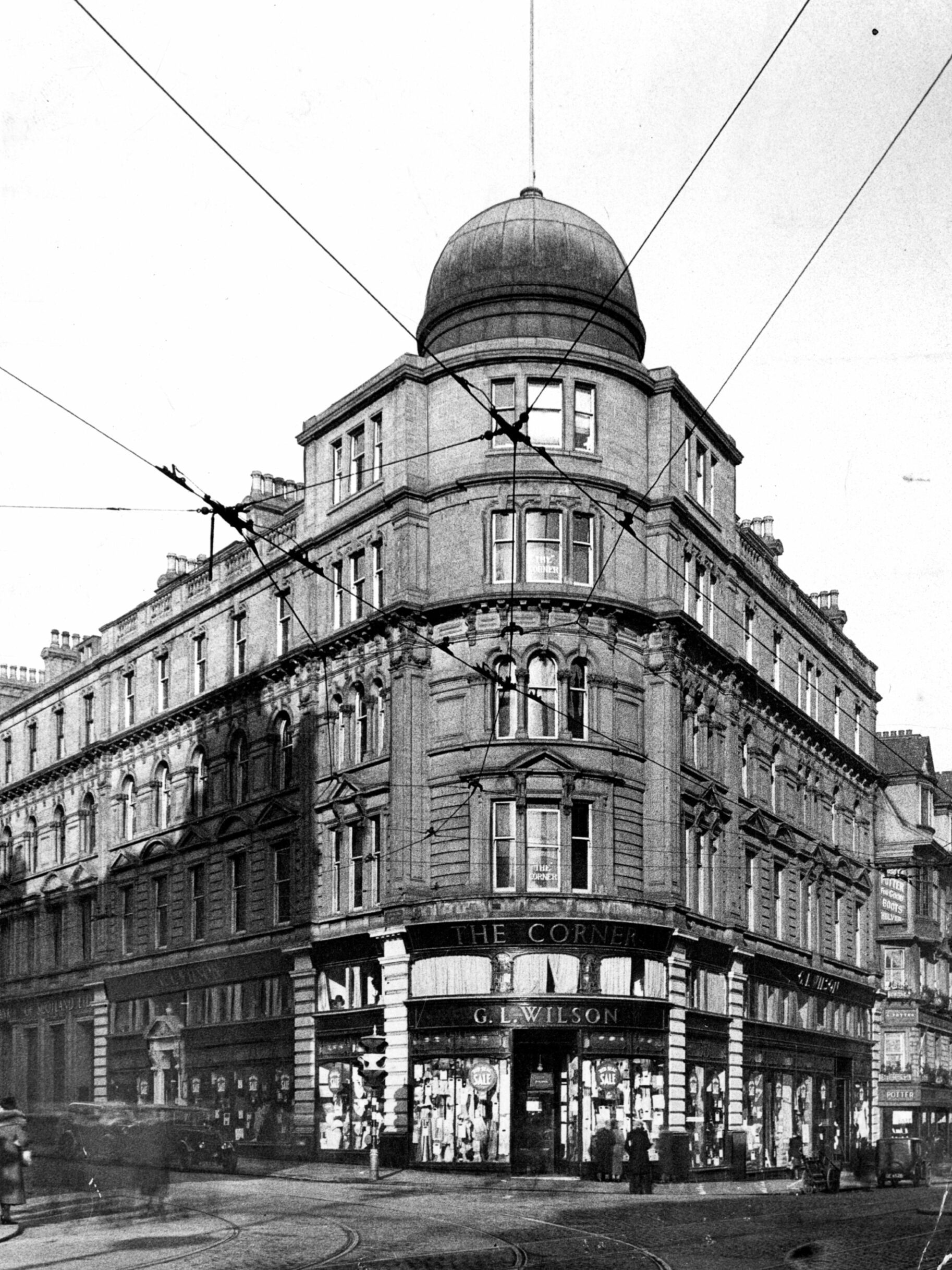 The exterior of the famous G.L Wilson store in Dundee in March 1934.