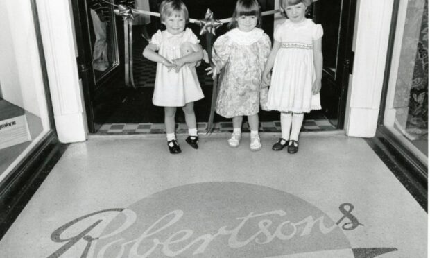 Children help open Robertson's following a revamp in 1987. Image: DC Thomson.