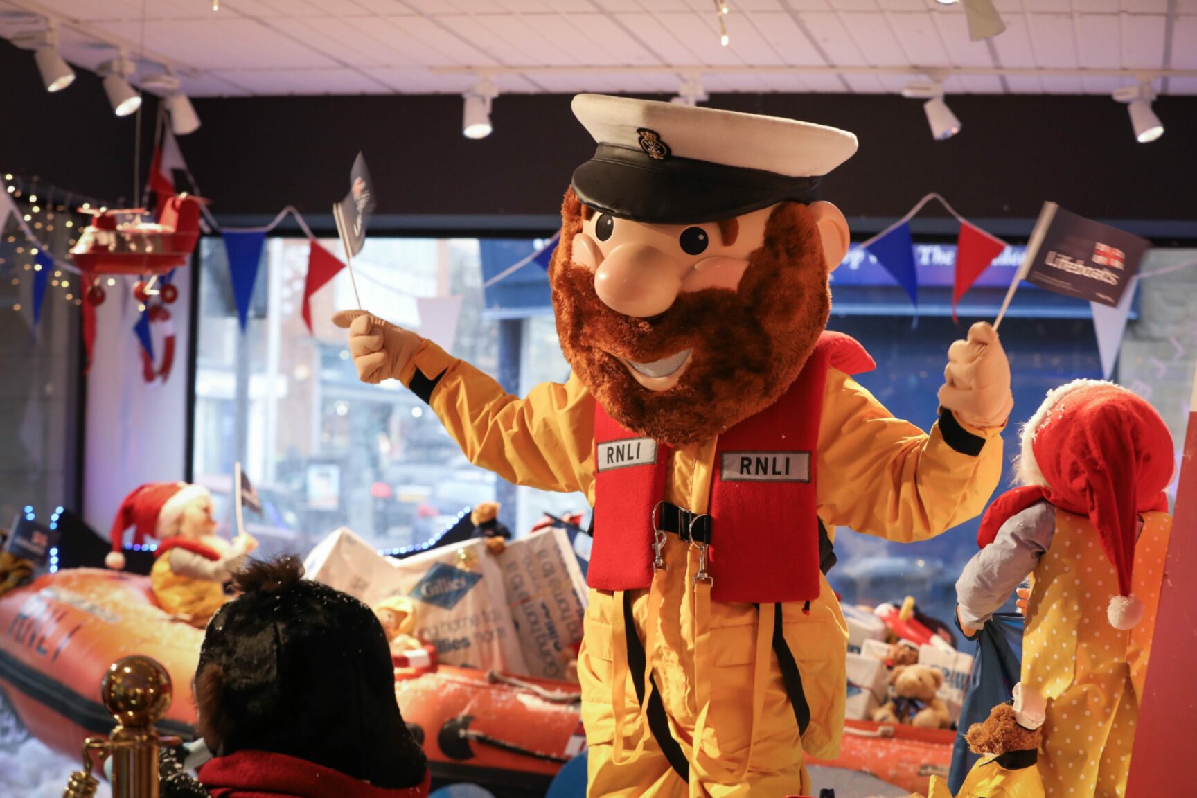 Gillies in Broughty Ferry unveils Christmas window display