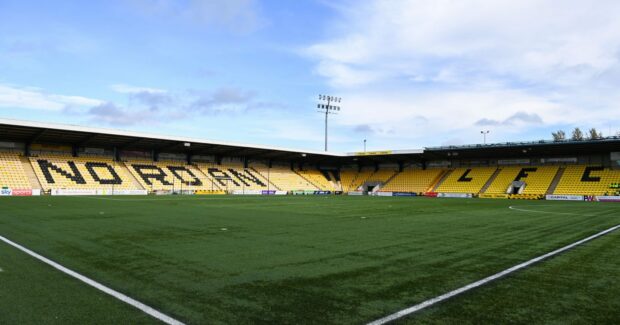 Livingston will stage a 3pm pitch inspection on Wednesday ahead of their scheduled clash with Dundee United. Image: SNS