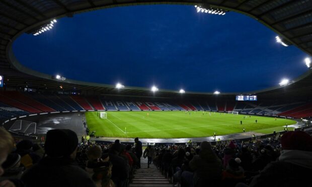 Montrose took on Queen's Park at Hampden. Image: SNS