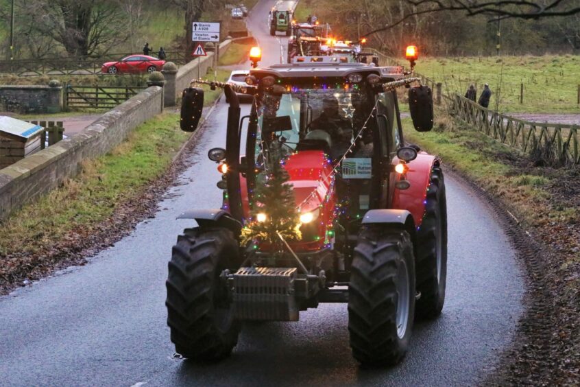 Forfar festive tractor run