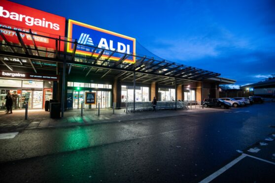 Aldi, Stack, Dundee