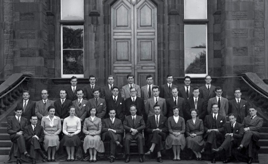 House officers at Edinburgh Royal Infirmary (Summer 1957). Dr Bill Yule is fourth from right (back row)