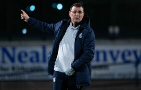 Gary Bowyer says Dundee ‘were poo’ in their first half at Raith Rovers but hails spirited second half response
