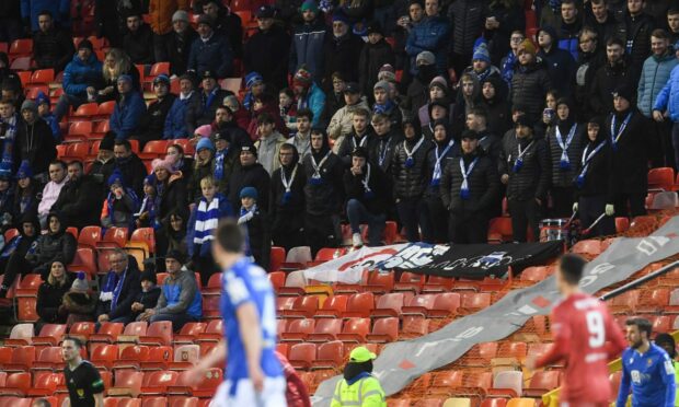 St Johnstone fans at Pittodrie. Image: SNS.