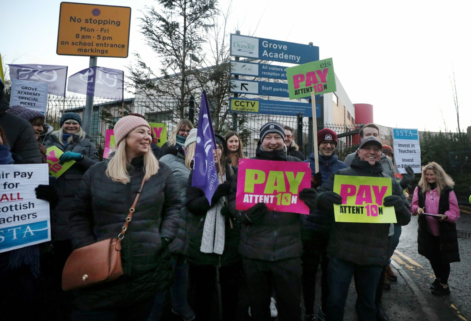 Pictures of Tayside and Fife secondary school teachers on strike