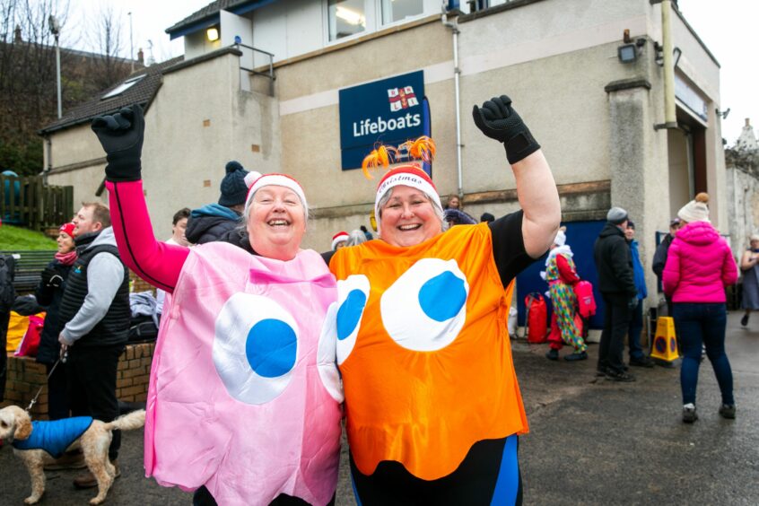 Kinghorn Loony Dook