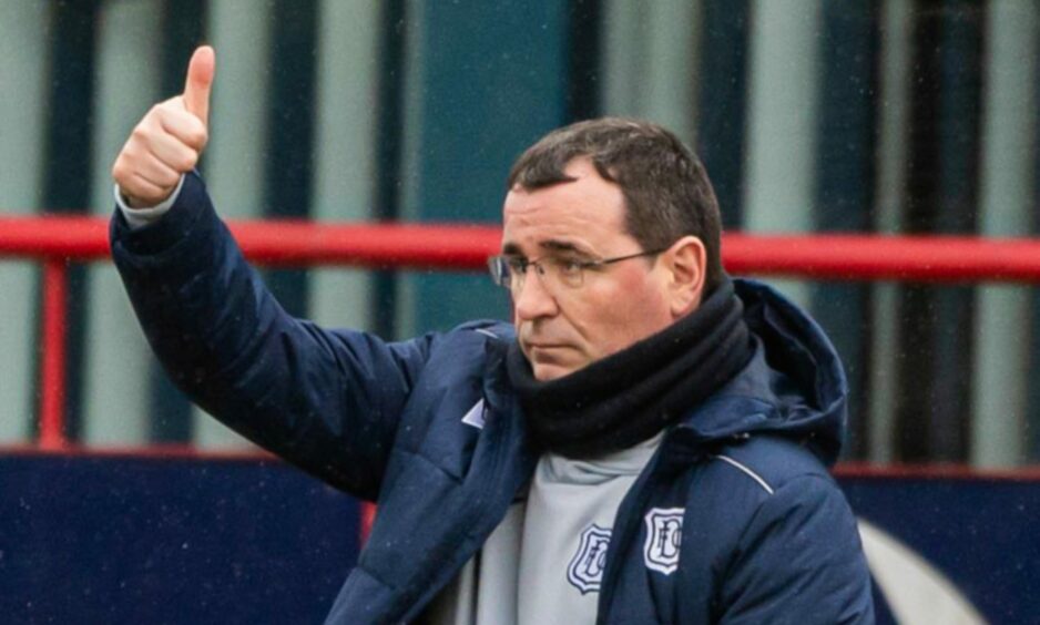 Dundee manager Gary Bowyer