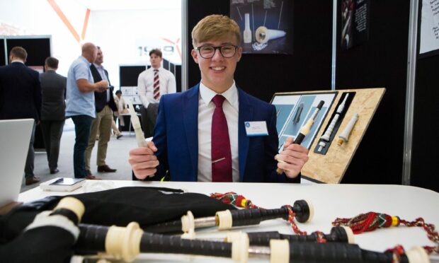 Former Strathallan School pupil Robbie MacIsaac has designed a blowpipe to stop moisture getting into bagpipes.