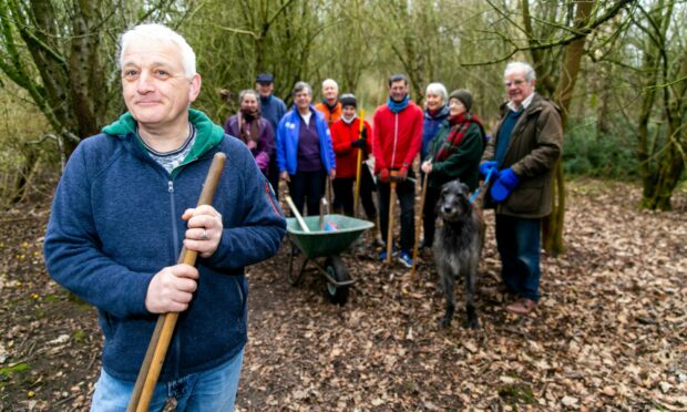 Patrick Higgins, front, with fellow members of Strathmiglo Conservation Community. Image: Steve Brown/DC Thomson.