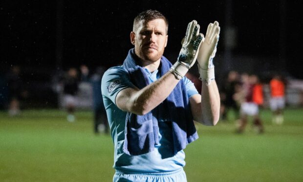 Derek Gaston is eyeing up a clean sheet record at Arbroath. Image: SNS
