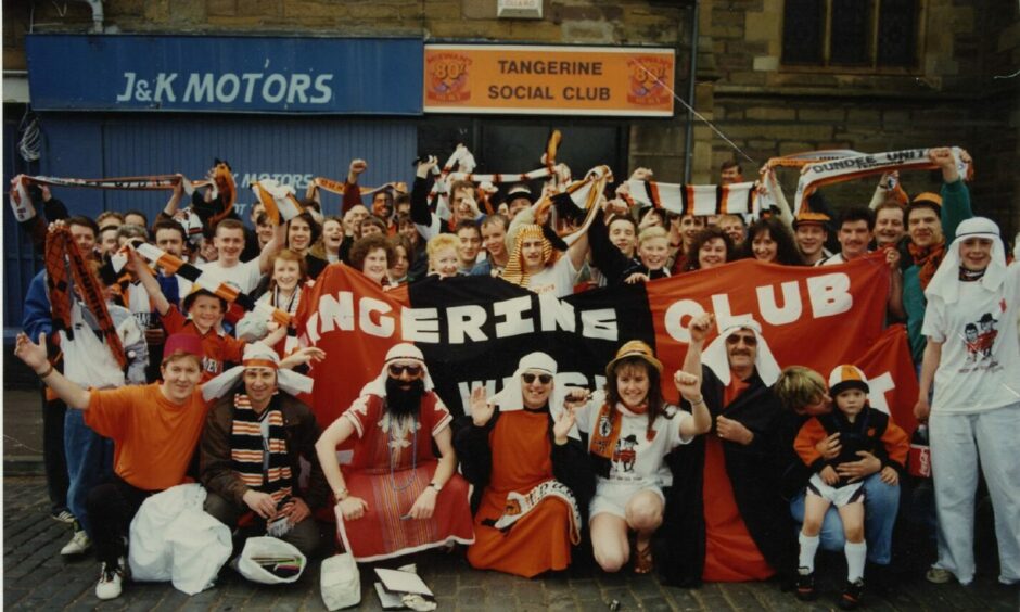 Tangerine Club supporters heading off to the 1991 Scottish Cup final. Image: DC Thomson.