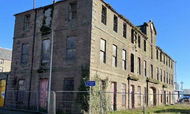 The dilapidated Custom House beside Montrose port. Image: Graham Brown/DC Thomson