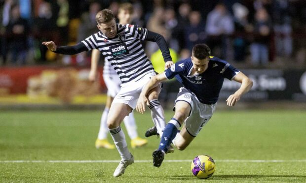 Dundee are aiming to catch Queen's Park at the top of the Championship table: Image: SNS.