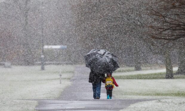 Snow is expected to fall across Perth tomorrow. Image: Steve MacDougall / DC Thomson