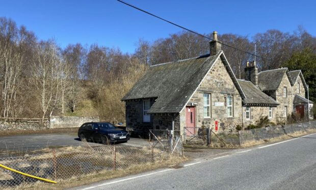 The former Straloch Primary School building.