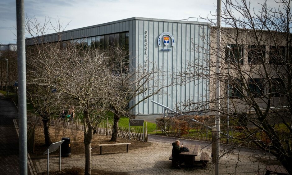 Dundee Uni's School of Medicine.