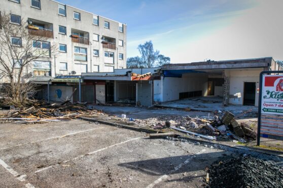 Demolition of the Glenwood Centre has been halted due to the discovery of asbestos. Image: Steve Brown/DC Thomson