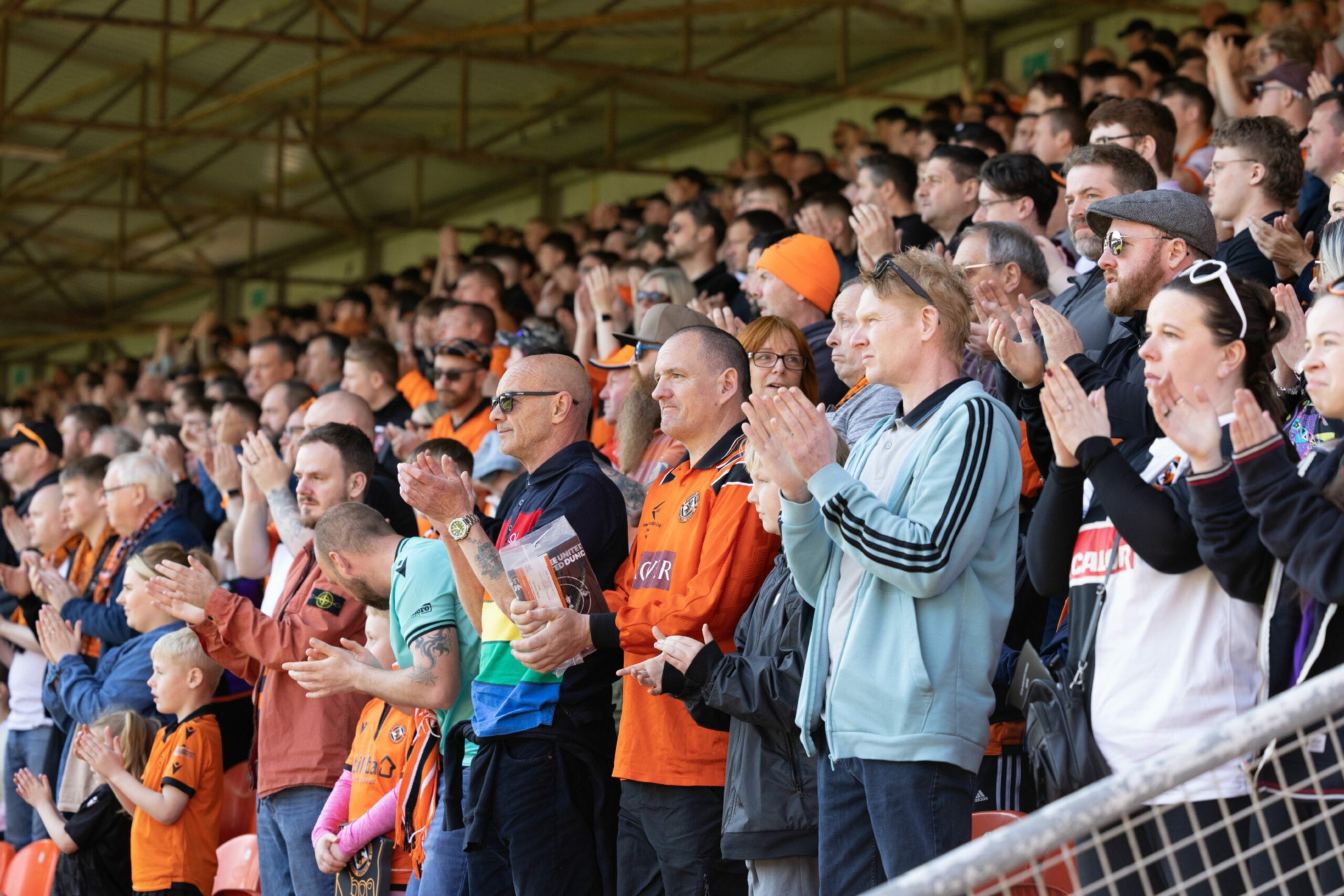 Dundee United fans watch on last season. Image: SNS.