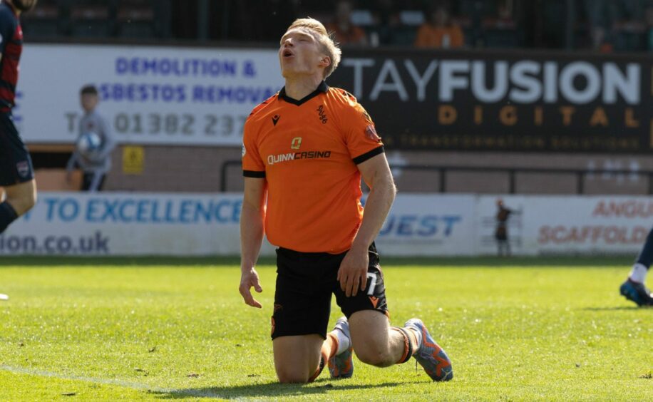 Ilmari Niskanen cuts a dejected figure as Dundee United lose to Ross County at Tannadice in 2023