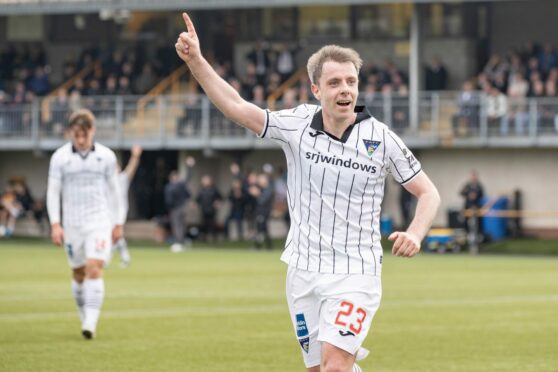 Paul McGowan scored his first goal for Dunfermline. Image: Craig Brown.