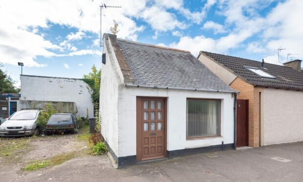 This tiny cottage in Carnoustie could be yours for just £40,000. Image: TSPC.