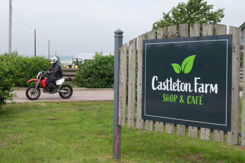 Castleton Farm Shop sign
