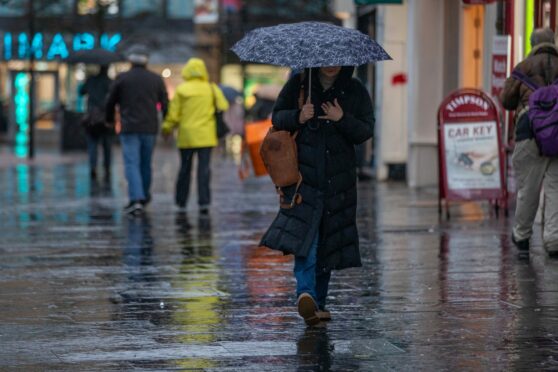 It's a gloomy morning in Dundee. Image: Kim Cessford/DC Thomson