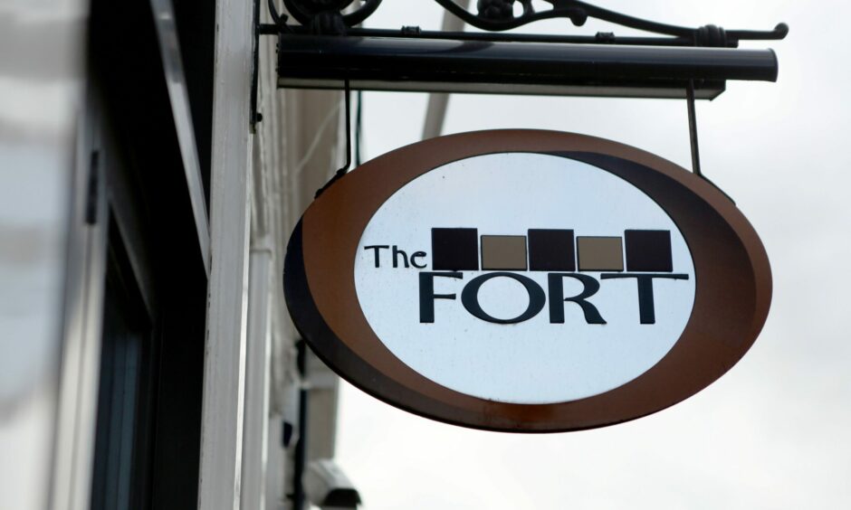 The Fort, Broughty Ferry, sign