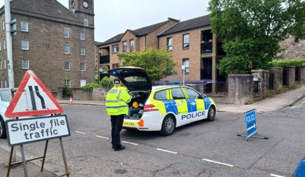 Police on Princes Street in Dundee. Image: Sheanne Mulholland/DC Thomson