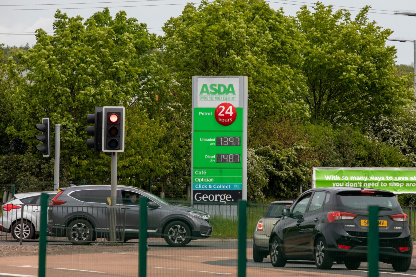 Are Dundee and Fife drivers being shortchanged on fuel prices?