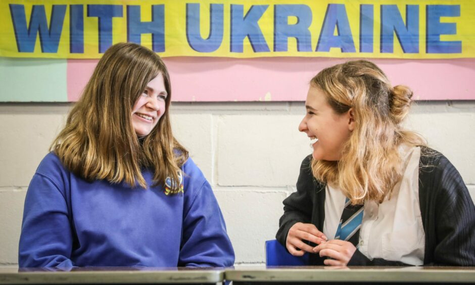 Monifieth High pupils Caitlin and Ukrainian Veronika have helped learn each other's language.