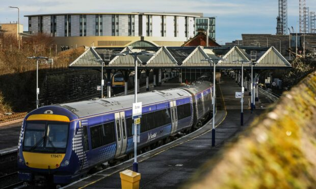 A ScotRail train at Dundee railway station. Image: Mhairi Edwards/DC Thomson.