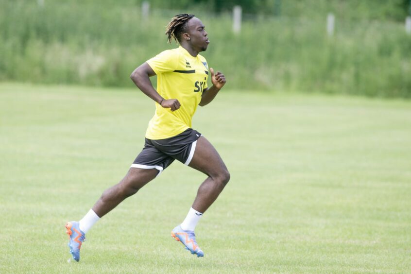 Ewan Otoo in pre-season training with Dunfermline Athletic FC in 2023.