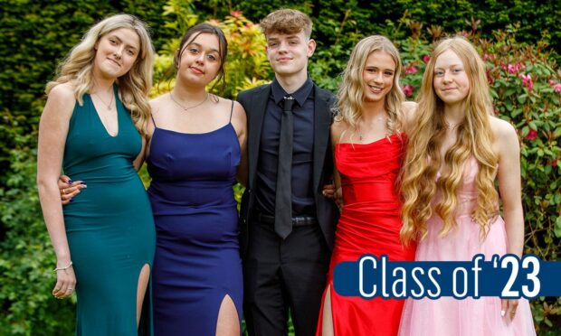 Leavers turned on the glamour for their big night. Image: Kenny Smith/DC Thomson.