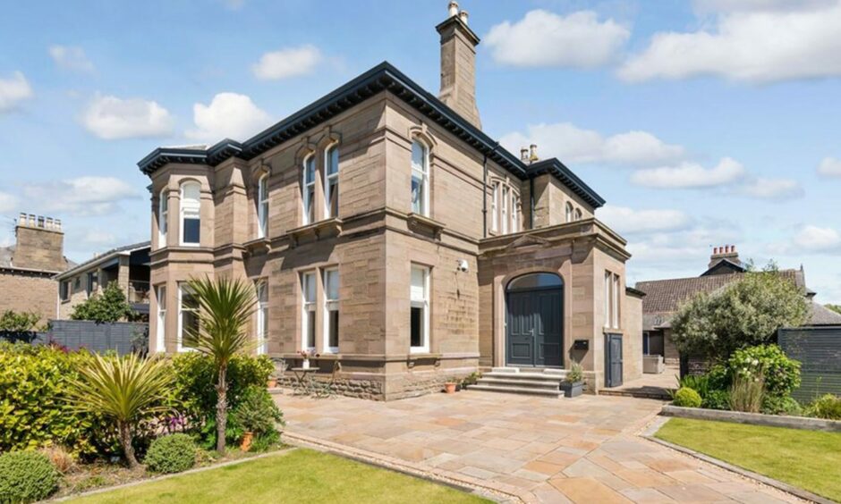This special home is in a great location in Carnoustie.
