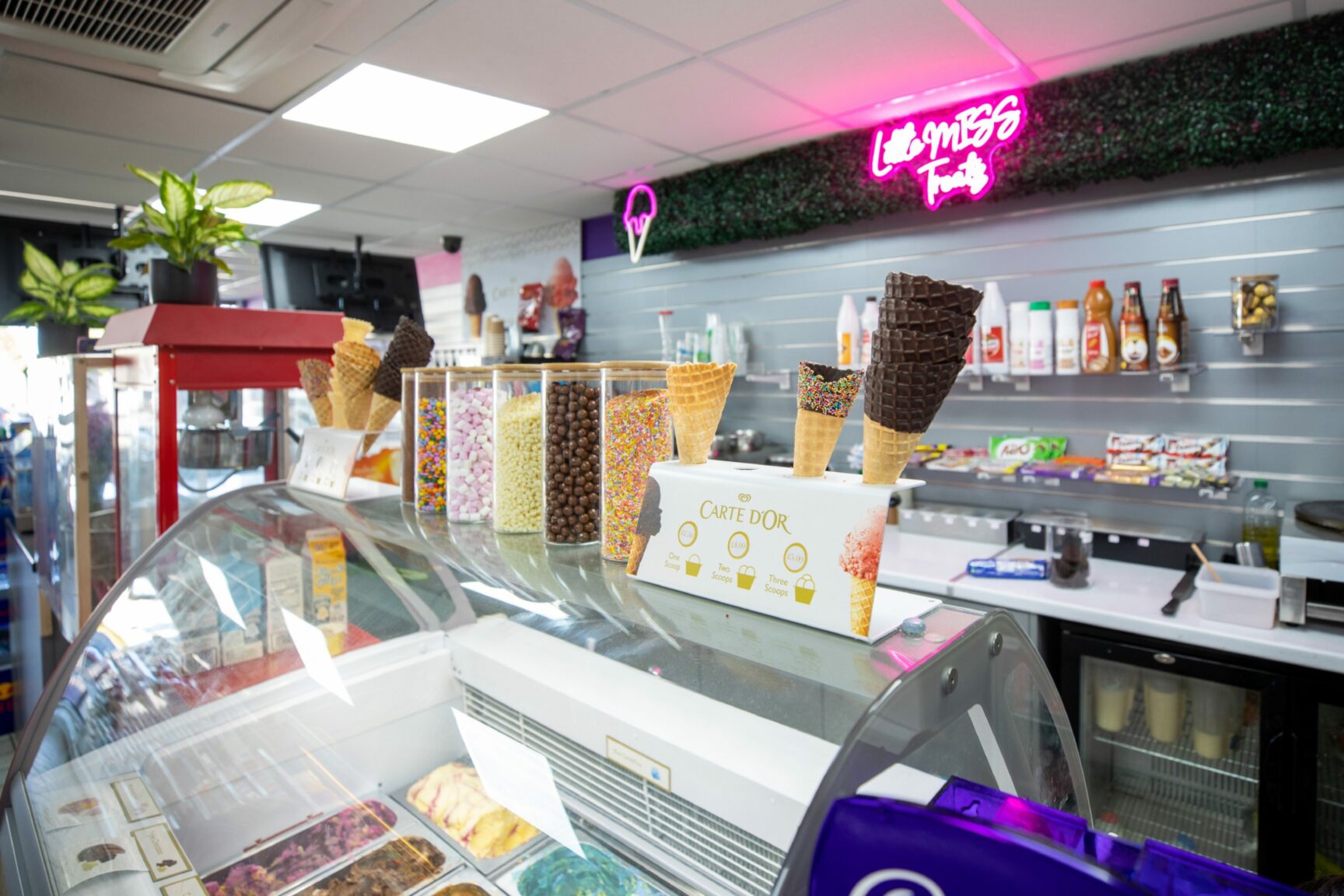 New dessert parlour opens at Campfield Square in Barnhill