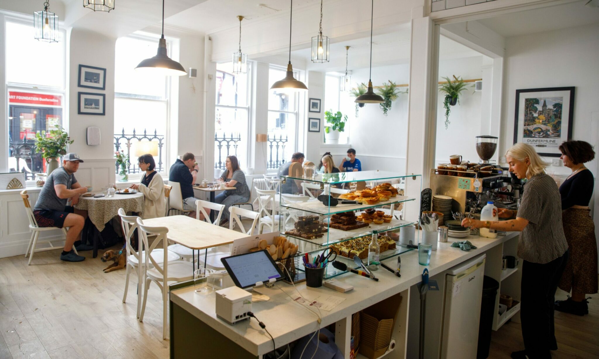 Inside Dunfermline cafe as it reopens following major refurbishment