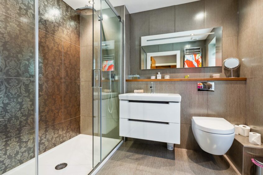 One of the home's en suite bathrooms. 