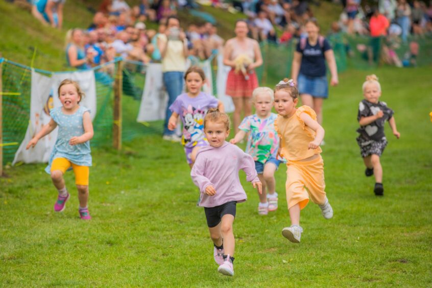 5 and under girls race at Ceres Highland Games. 