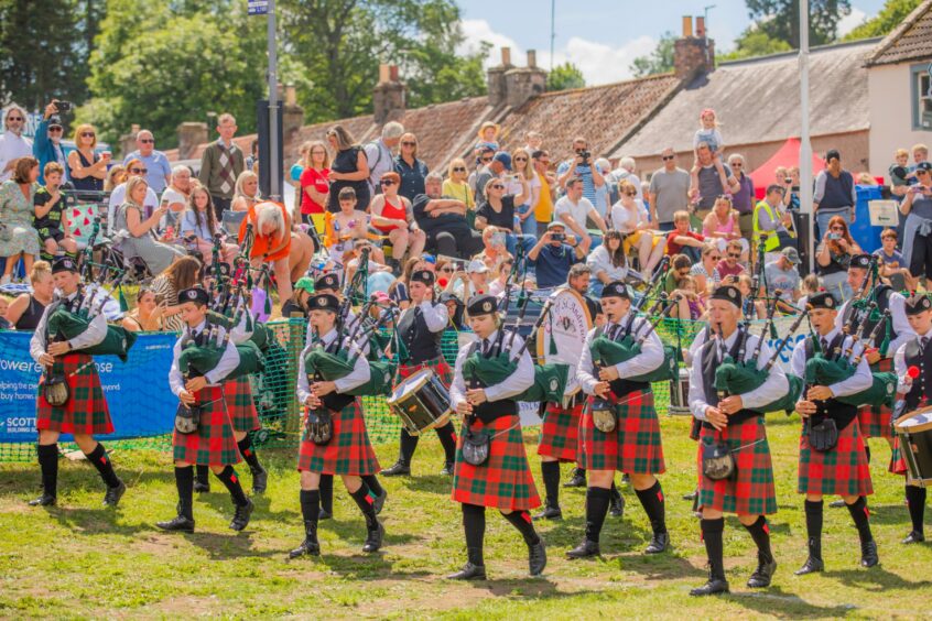 City of St Andrews Pipe Band entertained the crowd.