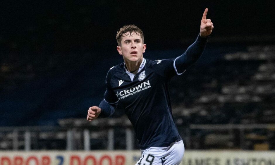 Dundee midfielder Fin Robertson. Image: SNS