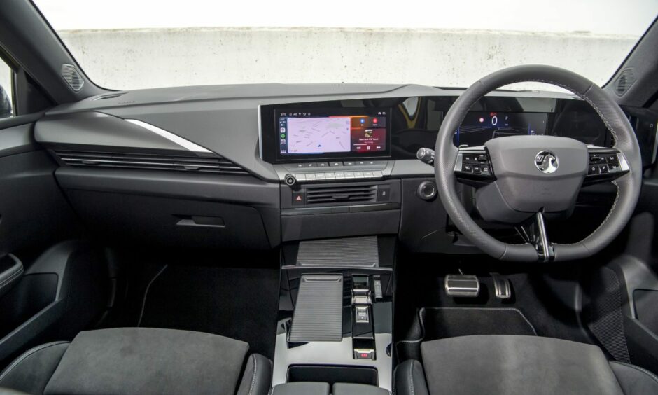 The interior of the eighth generation of the Vauxhall Astra. 